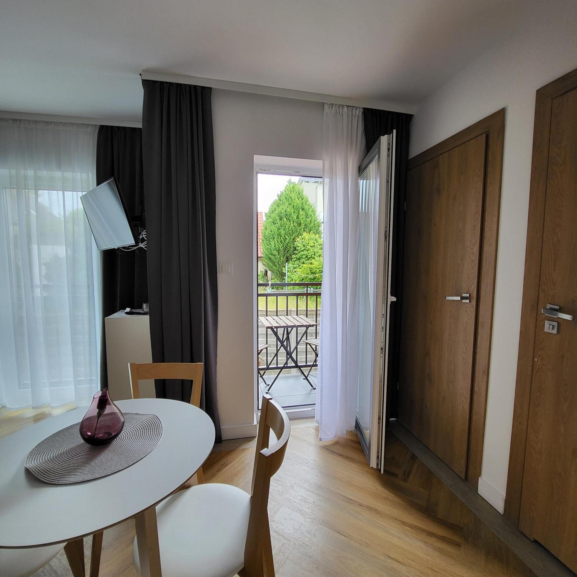 Apartamenty Julia Apartamenty Ozonowane ウストロニエ・モルスキエ エクステリア 写真