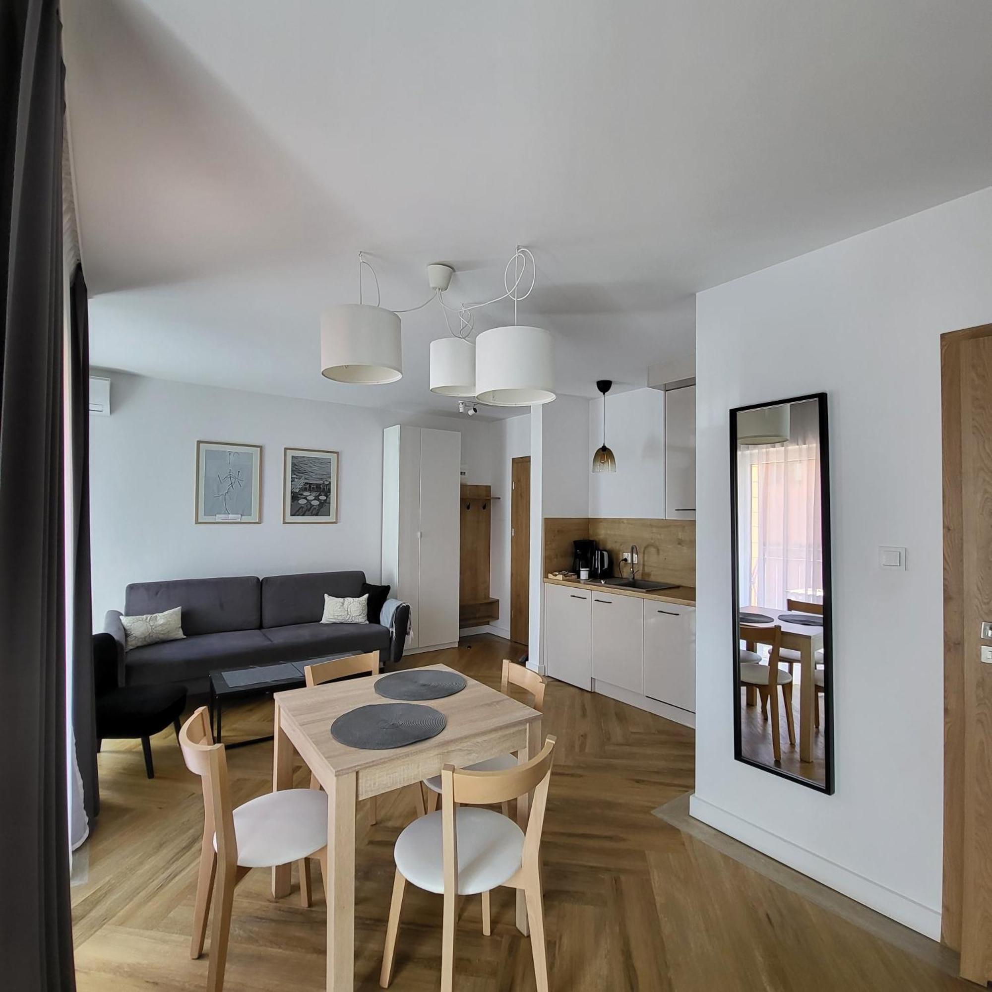 Apartamenty Julia Apartamenty Ozonowane ウストロニエ・モルスキエ エクステリア 写真