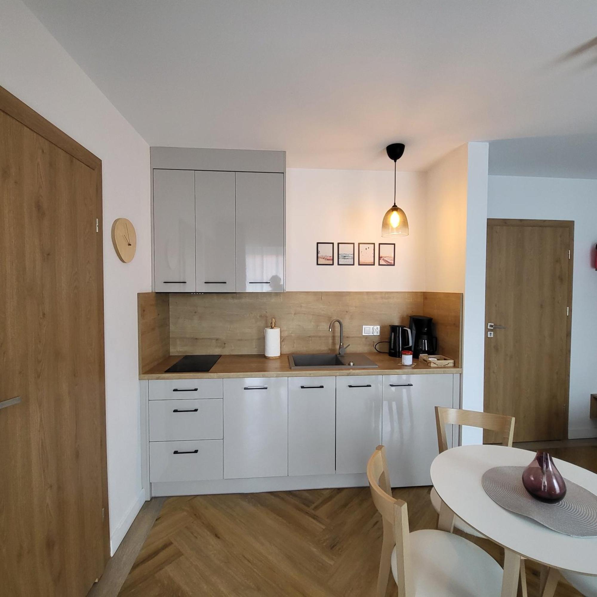 Apartamenty Julia Apartamenty Ozonowane ウストロニエ・モルスキエ エクステリア 写真